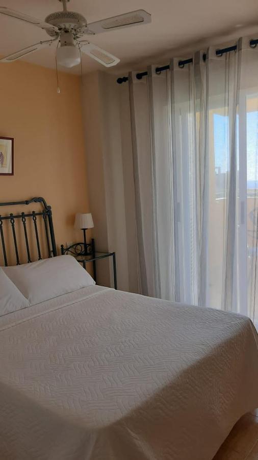 Ático con terraza abierta/Open terrace apartment Mijas Esterno foto